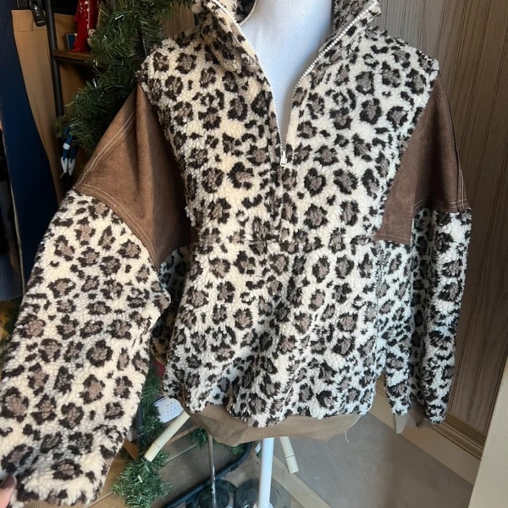Leopard Print Fleece Utility Jacket